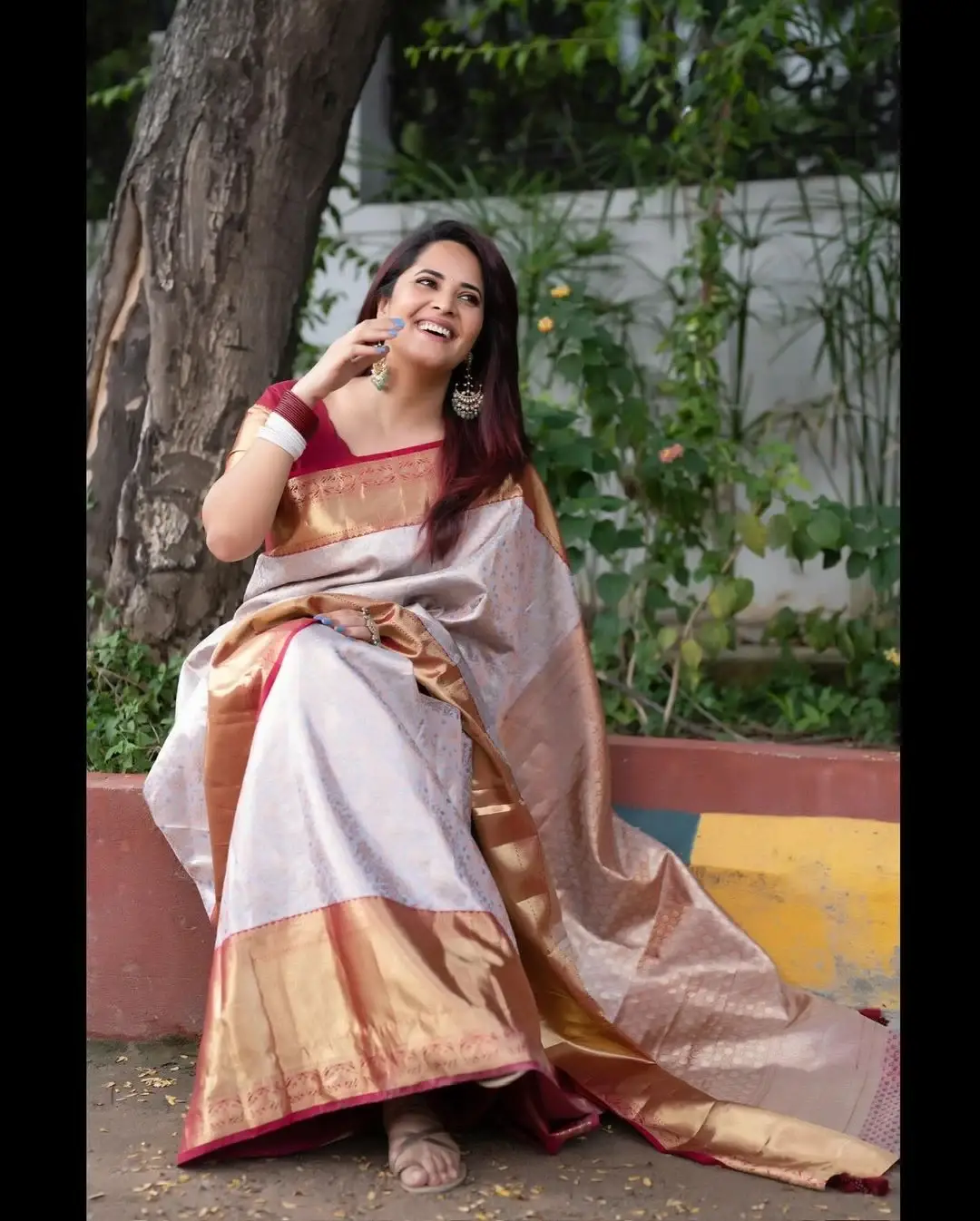 TELUGU ACTRESS ANASUYA BHARADWAJ IN BLUE PATTU SAREE 2